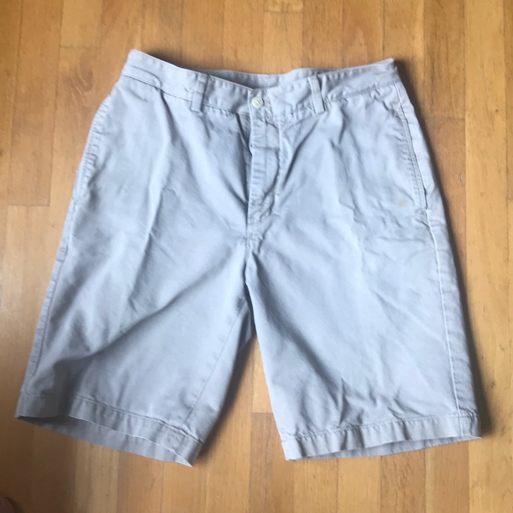 Vineyard Vines Khaki Shorts